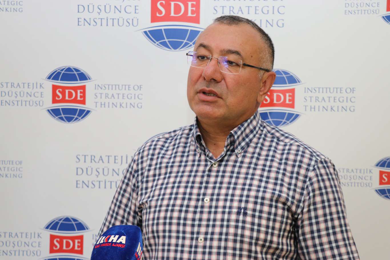 Emekli General Alpar: ABD Afganistan’dan çekilmekle iç savaşı bekliyordu Emekli General Alpar: ABD Afganistan’dan çekilmekle iç savaşı bekliyordu